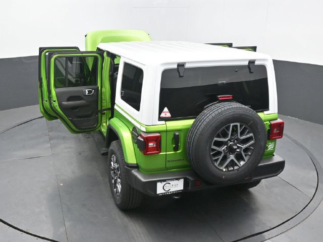 New 2026 Jeep Wrangler Unlimited Sahara w/ Whitecap Package AWD/4WD image 72