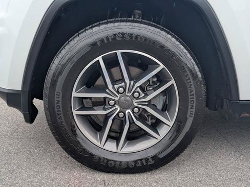 Used 2020 Jeep Grand Cherokee Limited AWD/4WD image 27