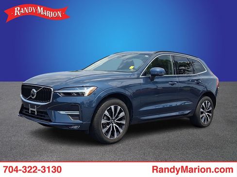 Used 2023 Volvo XC60 B5 Core AWD/4WD image 1