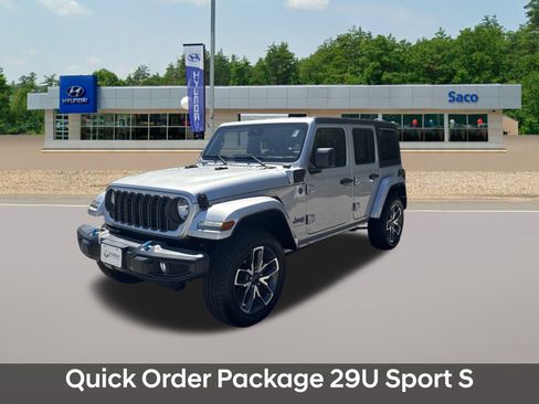 Used 2024 Jeep Wrangler Unlimited w/ Convenience Group image 2