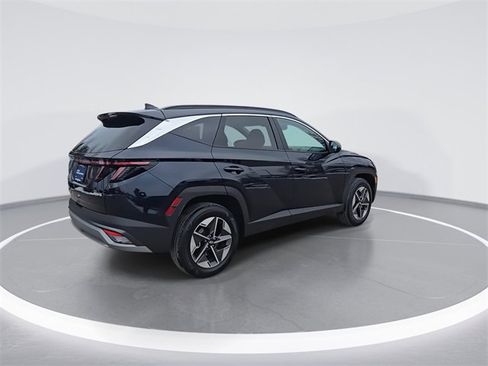 Certified 2025 Hyundai Tucson SEL image 8