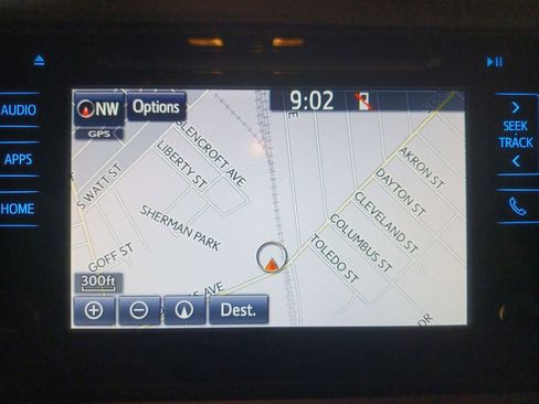 Used 2018 Toyota Tacoma TRD Sport image 19