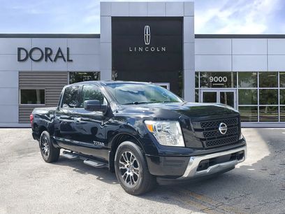 Used 2021 Nissan Titan SV w/ SV Convenience Package