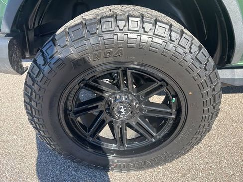 Used 2022 Ford Bronco Black Diamond image 15