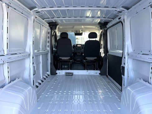 Used 2023 RAM ProMaster 2500 image 16
