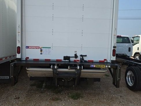 New 2025 Chevrolet Low Cab Forward image 6