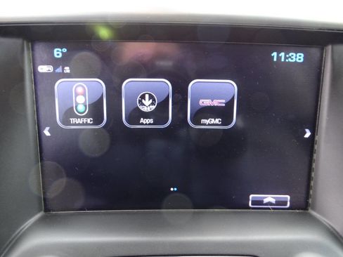 Used 2018 GMC Acadia SLT image 27