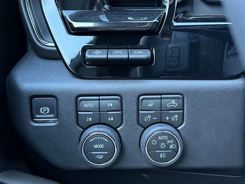 New 2026 Chevrolet Silverado 1500 ZR2 w/ ZR2 Bison Edition image 26