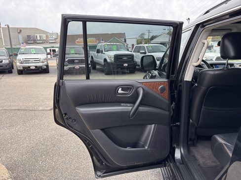 Used 2019 Nissan Armada SL w/ Premium Package AWD/4WD image 31