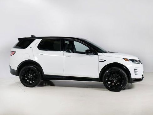 Used 2025 Land Rover Discovery Sport Dynamic SE image 30