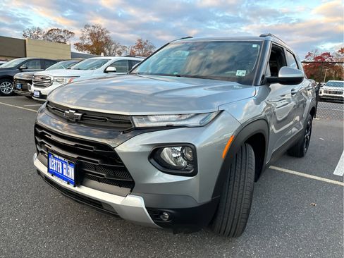 Certified 2023 Chevrolet TrailBlazer LT w/ LPO, Blackout Package image 6