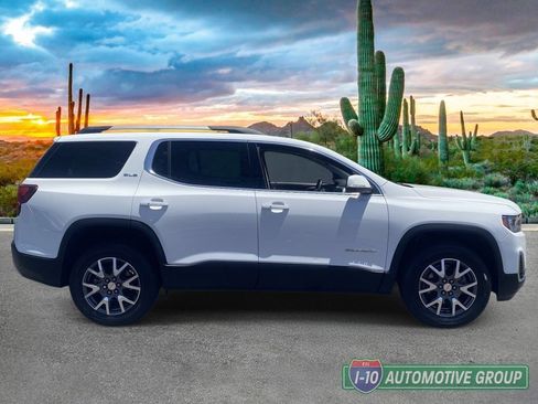 Used 2020 GMC Acadia SLE w/ Driver Convenience Package FWD image 2