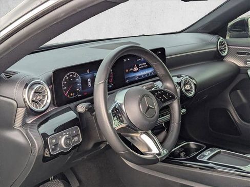 Used 2025 Mercedes-Benz CLA 250 image 10