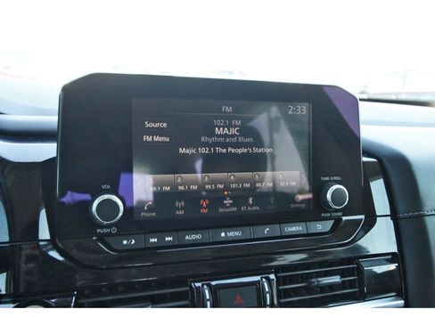 Used 2023 Nissan Pathfinder SV image 25