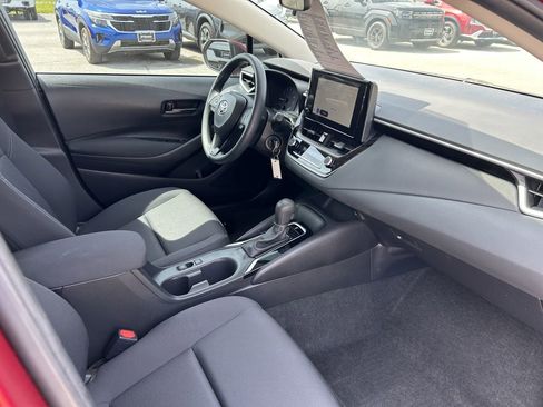 Used 2023 Toyota Corolla LE image 12