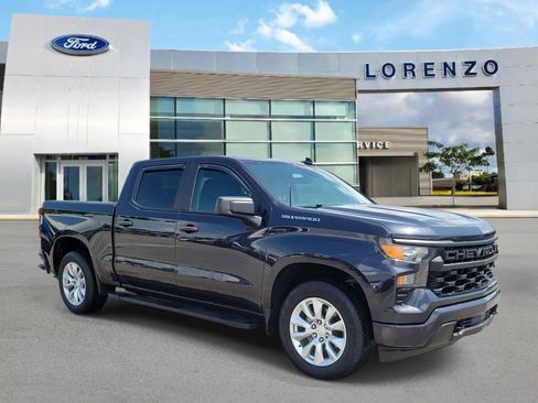 Used 2023 Chevrolet Silverado 1500 Custom RWD image 3
