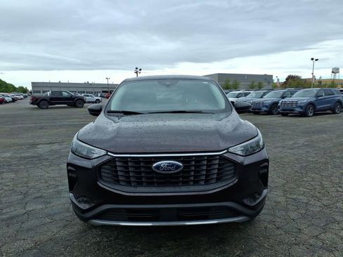 Used 2023 Ford Escape Active w/ Tech Pack #1 AWD/4WD image 2