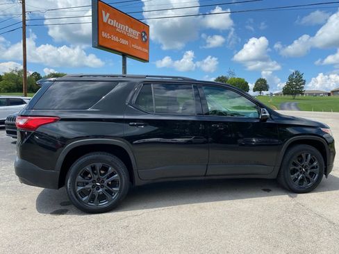 Used 2021 Chevrolet Traverse RS FWD image 16