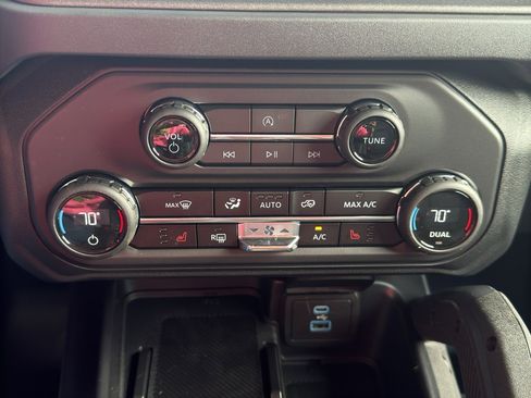 New 2025 Ford Bronco Big Bend w/ Black Diamond Package image 20