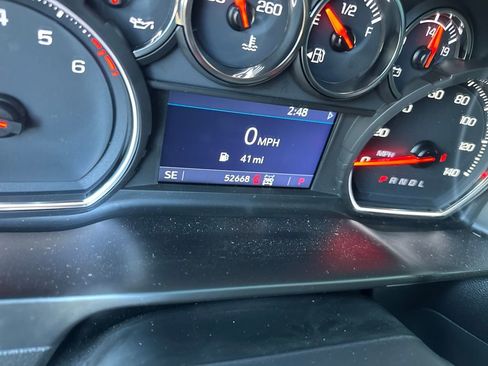 Certified 2020 Chevrolet Silverado 1500 RST image 35