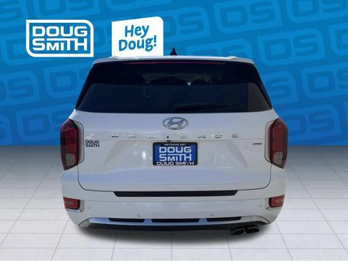 Used 2021 Hyundai Palisade Calligraphy image 3