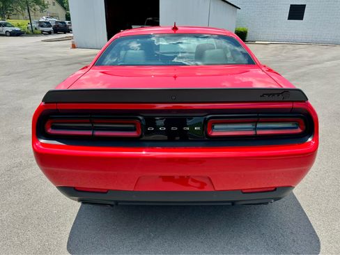 Used 2023 Dodge Challenger SRT Hellcat RWD image 6