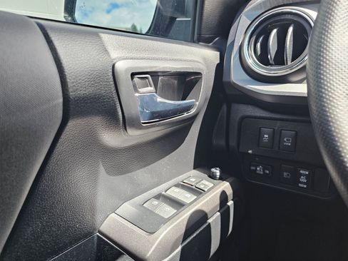 Used 2021 Toyota Tacoma TRD Pro AWD/4WD image 31