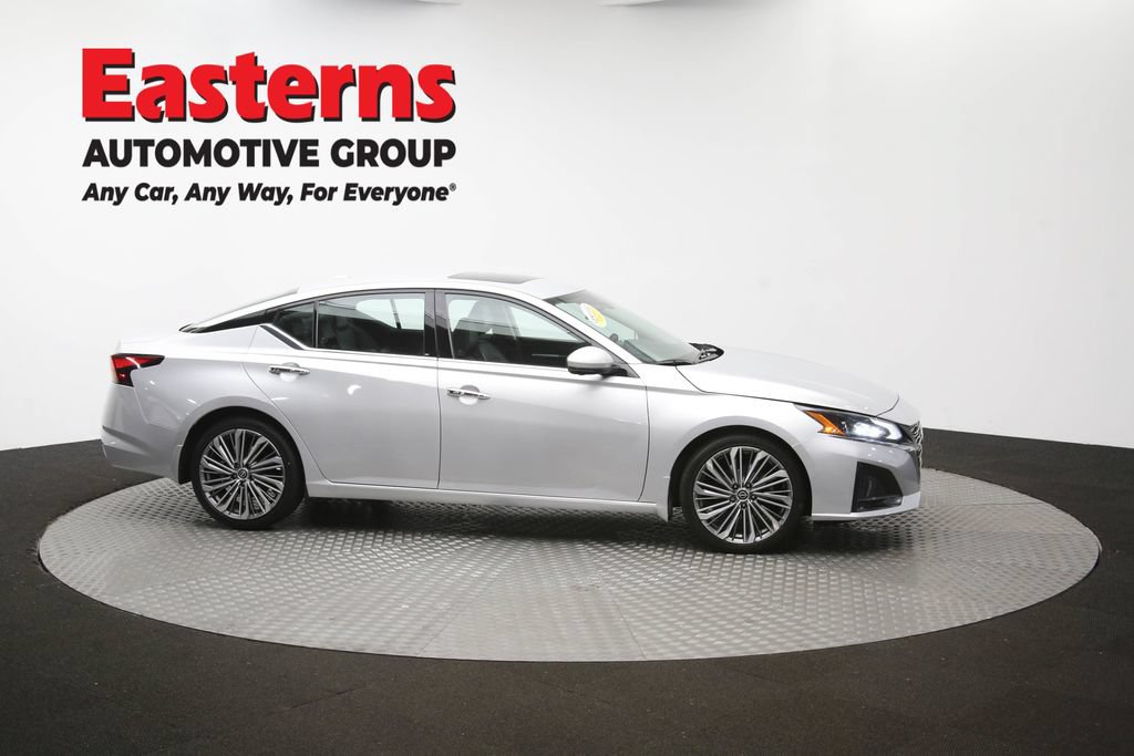 Used 2023 Nissan Altima 2.5 SL FWD image 49