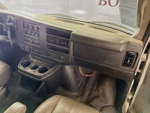 Used 2018 GMC Savana 2500 w/ Driver Convenience Package RWD image 22