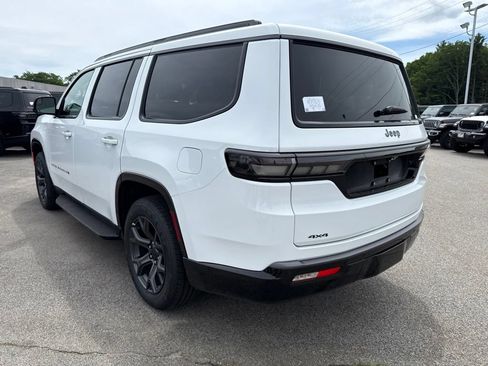 New 2026 Jeep Grand Wagoneer Limited AWD/4WD image 3