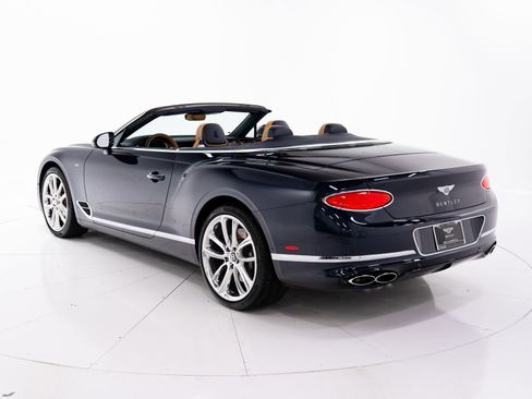 Used 2021 Bentley Continental GT AWD/4WD image 3
