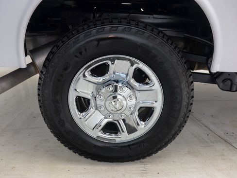 Used 2024 RAM 2500 Tradesman w/ Chrome Appearance Group AWD/4WD image 30