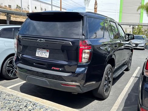 Used 2022 Chevrolet Tahoe RST w/ Luxury Package image 2