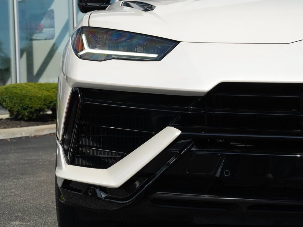 Used 2023 Lamborghini Urus S AWD/4WD image 38