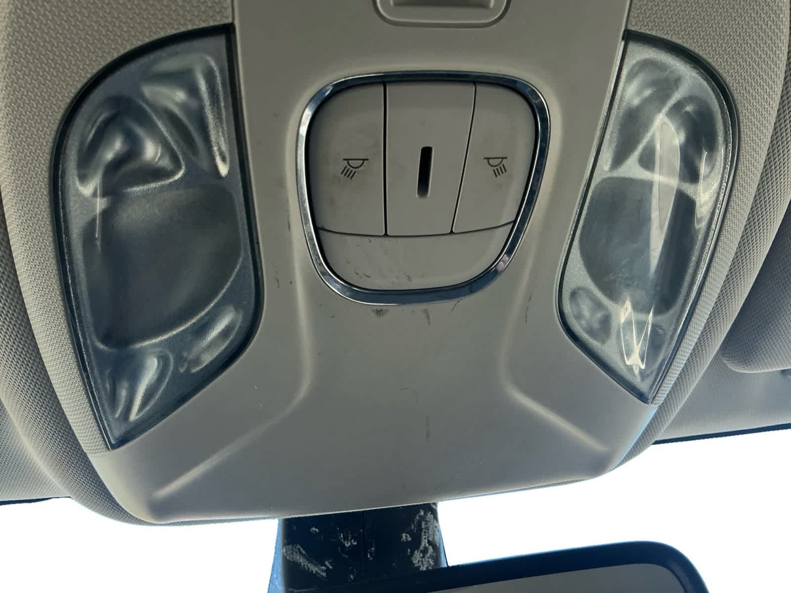 Used 2019 Jeep Compass Latitude w/ Popular Equipment Group AWD/4WD image 17