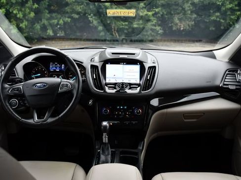 Used 2017 Ford Escape Titanium AWD/4WD image 20