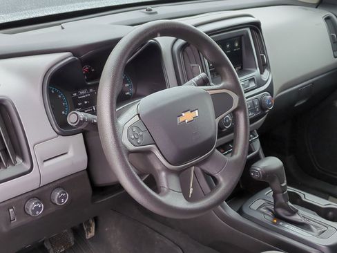 Used 2019 Chevrolet Colorado W/T w/ WT Convenience Package image 2