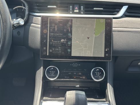Used 2021 Jaguar F-PACE S AWD/4WD image 31