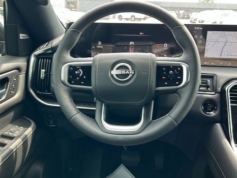 New 2025 Nissan Armada Platinum Reserve image 34