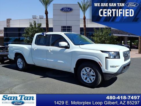 Used 2022 Nissan Frontier SV w/ Technology Package image 1