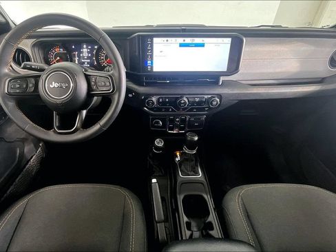 Used 2024 Jeep Wrangler Unlimited Sport AWD/4WD image 15