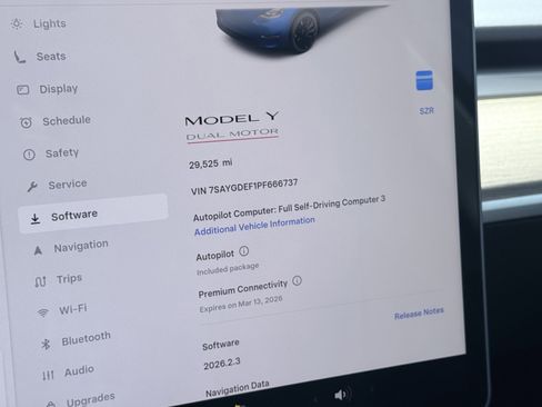 Used 2023 Tesla Model Y Performance image 77