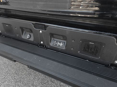 Used 2022 GMC Sierra 1500 Denali Ultimate image 36