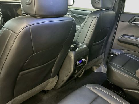 Used 2024 GMC Acadia Elevation AWD/4WD image 28
