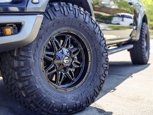 Used 2018 Ford F150 Raptor w/ Equipment Group 802A Luxury AWD/4WD image 2