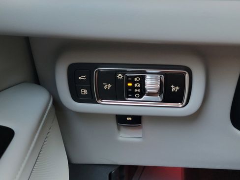 New 2026 Lincoln Nautilus Premier w/ Equipment Group 102A image 24