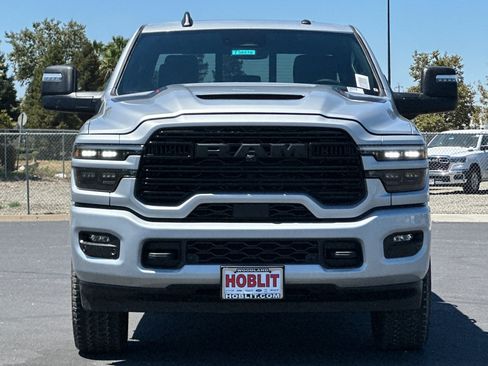 New 2026 RAM 2500 Laramie AWD/4WD image 8