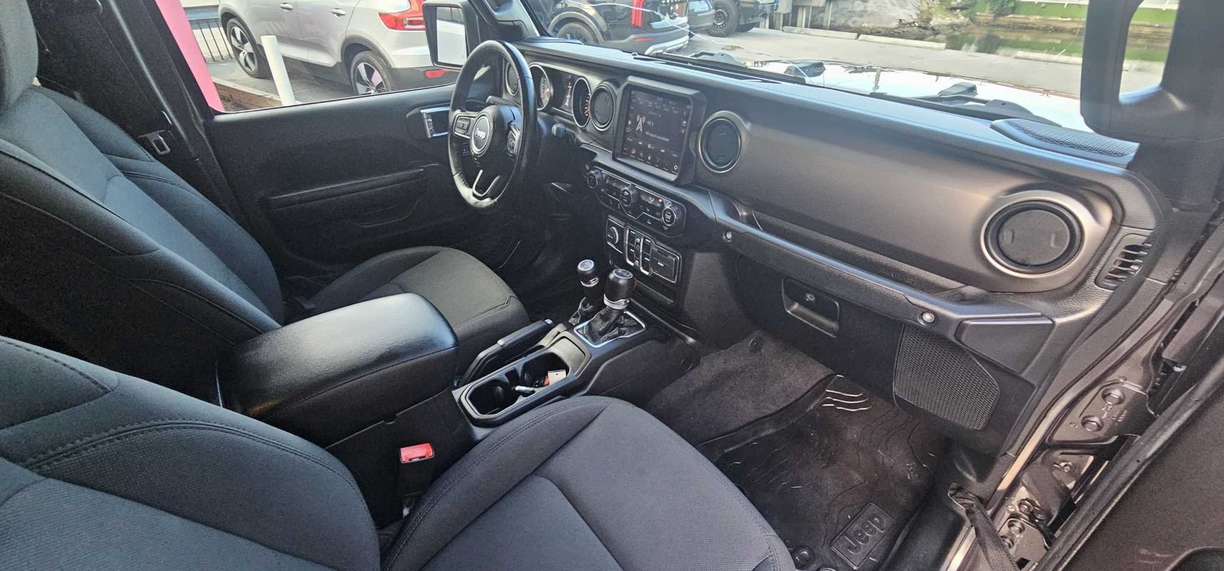 Used 2021 Jeep Gladiator Sport AWD/4WD image 33