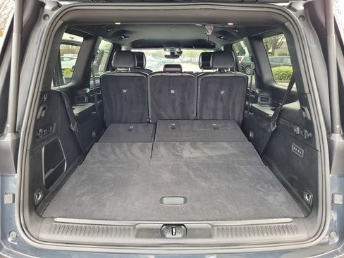 Used 2023 Jeep Wagoneer Series III AWD/4WD image 7