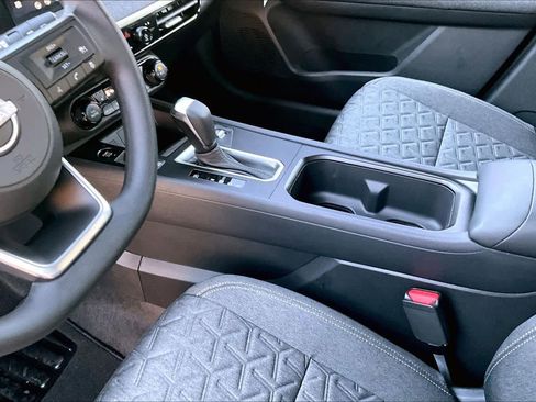 New 2026 Nissan Kicks SV image 7